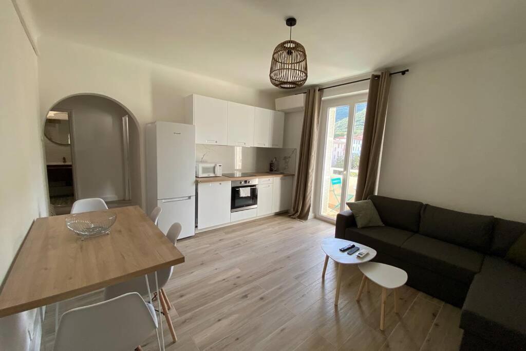 Ajaccio Charmant T2 neuf 40m2 avec balcon au Trottel wifi Clim parking plage à pieds 100m Ajaccio (Corsica) Exterior foto