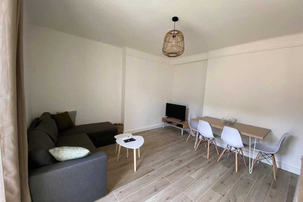 Ajaccio Charmant T2 neuf 40m2 avec balcon au Trottel wifi Clim parking plage à pieds 100m Ajaccio (Corsica) Exterior foto